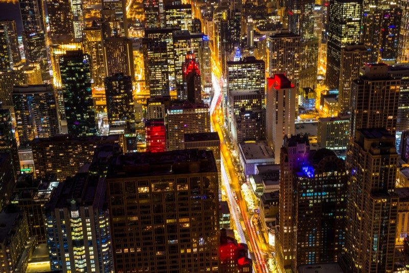 Bird‘s eye view of downtown Chicago city skyline at night